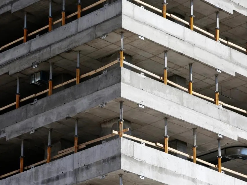 Estrutura de edifício em construção